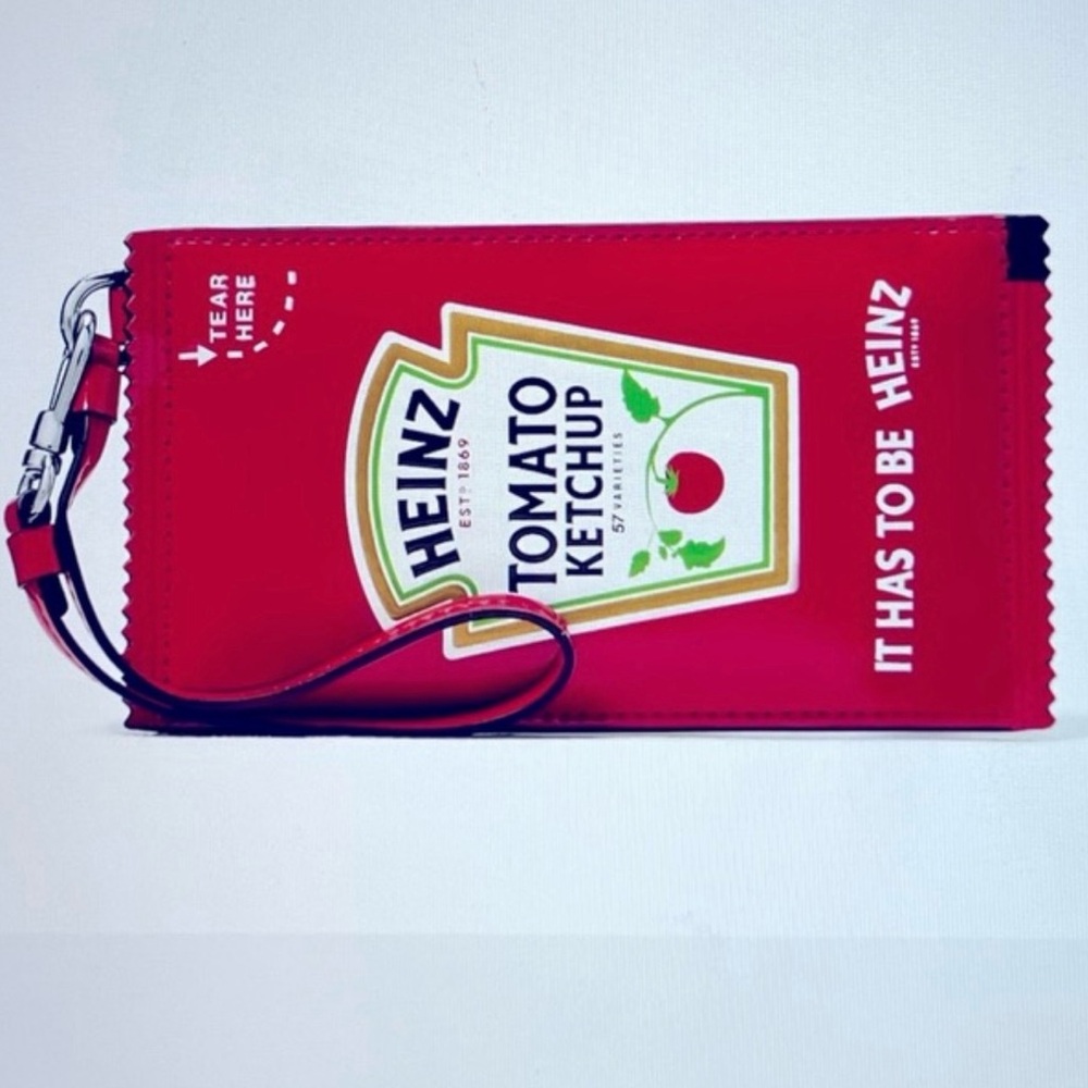 NWT Kate Spade x Heinz Ketchup Packet Coin Zip Pocket Card Slot Wallet Wristlet